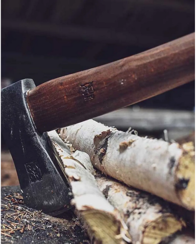 SKOGSOKS 0,9 KG MED 26"/ 64CM SKAFT