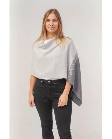 Vormsi merino poncho